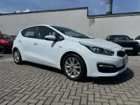 Używany Kia Ceed 101 KM (74 kW) 2017 Biały Hatchback
