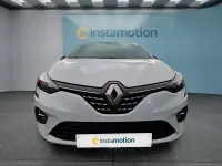 Używany Renault Clio V 101 KM (74 kW) 2022 Biały Hatchback