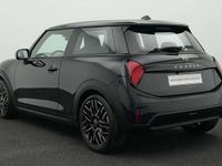 Gebraucht Mini Cooper Favoured 156 PS (114 kW) 2024 Schwarz Kleinwagen