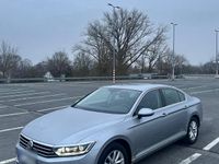 Gebraucht VW Passat Highline 120 PS (88 kW) 2019 Grau Limousine
