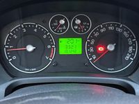 Gebraucht Ford Fiesta 60 PS (44 kW) 2006 Rot Kleinwagen