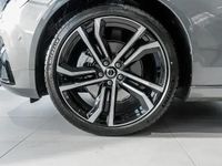 Gebraucht Volvo V90 Ultimate 197 PS (144 kW) 2024 Grau Kombi
