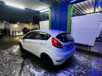Usata Ford Fiesta 60 CV (44 kW) 2009 Bianco Berlina