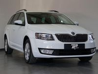 Gebraucht Skoda Octavia Ambition 150 PS (110 kW) 2015 Weiß Kleinwagen