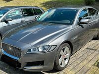 Gebraucht Jaguar XF 300 PS (220 kW) 2017 Grau Limousine