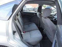 Gebraucht Ford Focus Ambiente 101 PS (74 kW) 2007 Silber Limousine