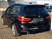 Gebraucht BMW 216 Advantage 116 PS (85 kW) 2021 Saphirschwarz Van / Kleinbus