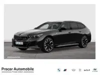Neu BMW i5 442 kW (601 PS) 2026 Schwarz (saphirschwarz) Kombi