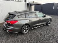 Gebraucht Ford Focus ST-Line 125 PS (91 kW) 2021 Grau Kombi