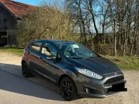 Usata Ford Fiesta 80 CV (58 kW) 2016 Grigio Utilitaria