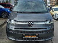 Gebraucht VW Multivan Style 150 PS (110 kW) 2024 Grau Van