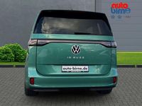 Gebraucht VW ID. Buzz Pro 210 kW (286 PS) 2024 Bay leaf green metallic Van / Kleinbus