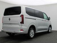 Gebraucht VW T7 Style 150 PS (110 kW) 2025 Grau Van