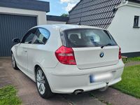 Używany BMW 116 122 KM (89 kW) 2009 Biały Hatchback