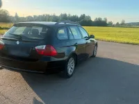 Gebraucht BMW 318 122 PS (89 kW) 2006 Schwarz Kombi