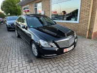 Używany Mercedes E220 170 KM (125 kW) 2012 Czarny Sedan/Limuzyna
