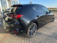 Neu Mazda 3 Exclusive 140 PS (102 kW) 2026 Schwarz Limousine