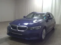 Gebraucht BMW 330 Advantage 252 PS (185 kW) 2021 Phytonicblau metallic (metallic) Kombi