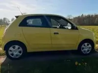 Gebraucht Renault Twingo Life 69 PS (50 kW) 2016 Gelb Kleinwagen