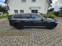 Gebraucht VW Passat Highline 179 PS (131 kW) 2018 Schwarz Kombi