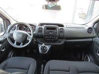 Gebraucht Opel Vivaro 125 PS (91 kW) 2017 Silber Van / Kleinbus