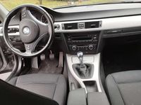 Gebraucht BMW 320 170 PS (125 kW) 2010 Grau Coupé