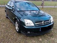 Second-hand Opel Vectra 155 CP (114 kW) 2004 Verde Berlinǎ
