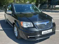 Gebraucht Lancia Voyager Gold 163 PS (119 kW) 2011 Schwarz Van / Kleinbus