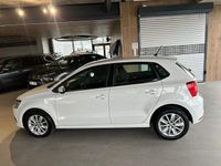 Gebraucht VW Polo Comfortline 90 PS (66 kW) 2016 Weiß Limousine