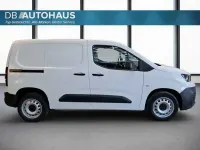 Gebraucht Peugeot Partner Premium 131 PS (96 kW) 2022 Weiß Van / Kleinbus