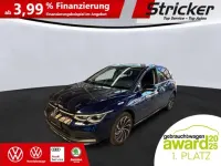 Gebraucht VW Golf VIII Style 131 PS (96 kW) 2023 Atlantic blue metallic Limousine