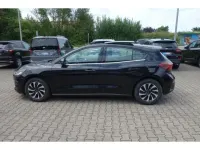 Używany Ford Focus Titanium 125 KM (91 kW) 2024 Czarny Sedan/Limuzyna