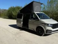 Gebraucht VW California Beach 150 PS (110 kW) 2024 Grau Van