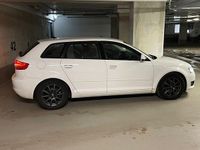 Gebraucht Audi A3 Sportback Attraction 105 PS (77 kW) 2012 Weiß Kleinwagen