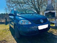 Gebraucht VW Fox 54 PS (39 kW) 2006 Blau Kleinwagen