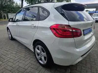 Gebraucht BMW 220 Active Tourer Sport Line 192 PS (141 kW) 2019 Weiß (alpinweiss 3) Van / Kleinbus