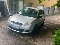 Gebraucht Ford Fiesta 69 PS (50 kW) 2007 Grau Kleinwagen