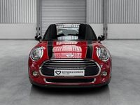Gebraucht Mini John Cooper Works 136 PS (100 kW) 2015 Blazing red (metallic) Kleinwagen