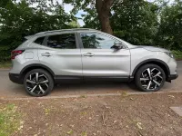 Gebraucht Nissan Qashqai Tekna+ 116 PS (85 kW) 2017 Silber SUV