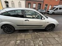 Usata Ford Focus 75 CV (55 kW) 2002 Grigio Berlina