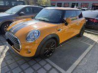 Second-hand Mini ONE 102 CP (75 kW) 2017 Portocaliu Hatchback