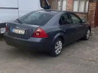 Gebraucht Ford Mondeo 110 PS (80 kW) 2002 Andere farben Limousine