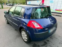 Gebraucht Renault Mégane 120 PS (88 kW) 2004 Blau Limousine