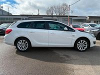 Gebraucht Opel Astra Active 140 PS (102 kW) 2013 Weiß Kombi