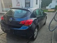 Gebraucht Opel Astra Edition 116 PS (85 kW) 2010 Blau Limousine