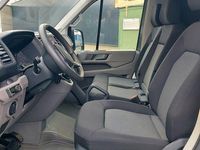 Gebraucht VW Crafter 177 PS (130 kW) 2022 Indiumgrau Van