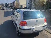 Gebraucht VW Golf IV 75 PS (55 kW) 2000 Silber Kleinwagen
