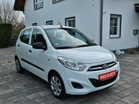 Gebraucht Hyundai i10 69 PS (50 kW) 2012 Weiß Kleinwagen