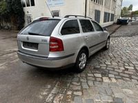 Gebraucht Skoda Octavia Elegance 140 PS (102 kW) 2005 Silber Kombi