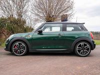 Second-hand Mini John Cooper Works 231 CP (169 kW) 2017 Verde Hatchback